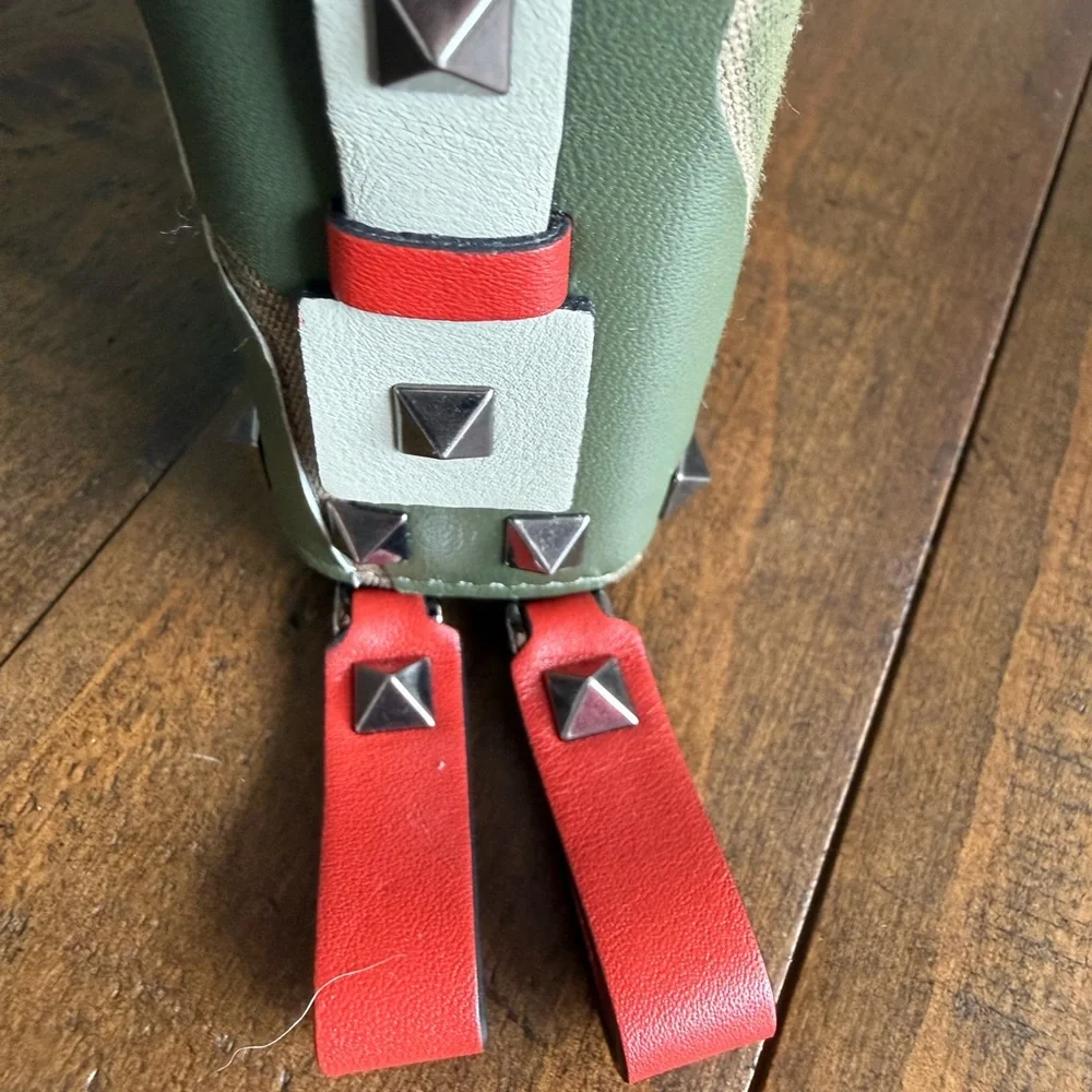 ๐๐SOLD๐๐EUC Valentino Nappa Canvas Camouflage Rockstud Organizer Wallet - Picture 8 of 12